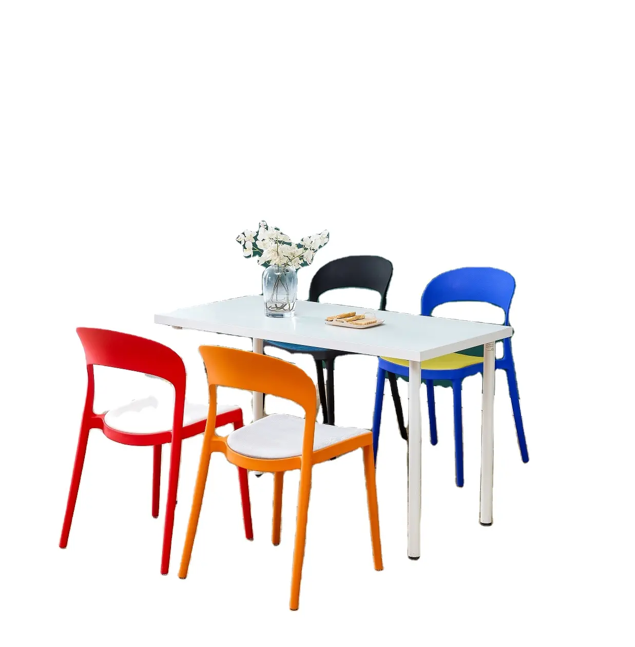 Cadeira de plástico de jantar Pp verde italiana moderna e moderna para exterior modelo novo barato