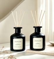 Bouteille diffuseur à roseaux en verre noir vide avec logo doré personnalisé, 50ml, 100ml, 150ml, 250ml, avec compte-gouttes noir et boîte