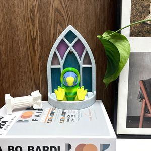 Expositor de Juguetes Impreso en 3D - Estilo Gótico para Colgar en la Pared y de Escritorio, y Transparente para Adolescentes - Product Image 2