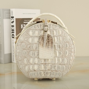 Sac à main personnalisable en cuir de crocodile véritable blanc – Sac de luxe à porter à l'épaule, en bandoulière et à la main |   Sac de créateur OEM - Product Image 5