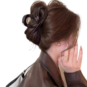 Pinza de pelo acrílica de 14 cm de color sólido, estilo japonés y coreano, accesorio para el cabello de uso diario para mujeres. - Product Image 5
