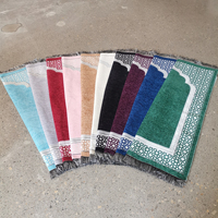 Tapis de prière en chenille polyester personnalisable en gros, fabriqué à la machine, lavable, de haute qualité, tapis islamique pour les voyages et la maison