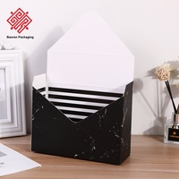 Boîte à fleurs pliable de style enveloppe Baoren Cadeau floral créatif Emballage cadeau de festival de couple Boîte en papier vide florale