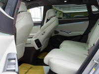 Denza D9 Z9GT d'occasion, modèle 2024, 1100, transmission intégrale, édition Ultra, berline hybride EV de taille moyenne à grande, conduite à gauche