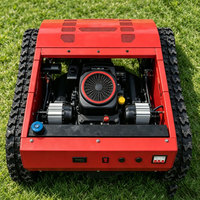 Tondeuse à gazon sur chenilles télécommandée avec moteur essence pour coupe d'herbe de verger terrain rugueux et végétation