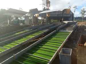 Altın madenciliği için yüksek kurtarma savak kutusu altın kaydırma ekipmanları taşınabilir altın savak kutusu altın kurtarma altın ayırıcı - Product Image 4