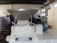 250 kg par heure poudre de sucre de fraiseuse de meulage de sucre automatique faisant la machine