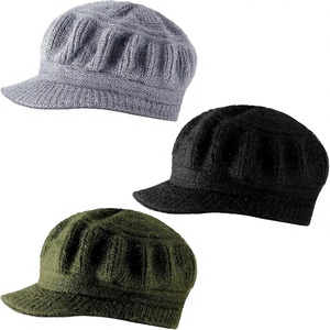 Bonnet en tricot côtelé épais pour femme, doublé satin, avec broderie 3D crâne dessinée à la main et pompon en fausse fourrure, idéal pour l'hiver - Product Image 3