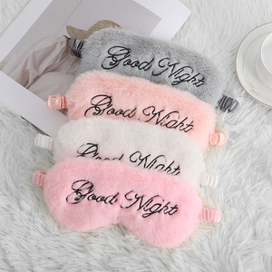 One Step Venta al por mayor Faux Fur Silk Plush Eye Cover Plush Fluffy Soft Lovely Faux OEM Patrón bordado Sleeping Fur Eye Mask - Product Image 1