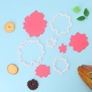 4PC Nouveau moule en plastique de simulation de <span class=keywords><strong>pivoine</strong></span> pour la cuisson de gâteaux et le pain à la vapeur Set d'outils de décoration de cuisine avec <span class=keywords><strong>emporte</strong></span>-pièces - Product Image 1