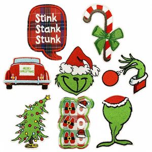 Patchs Grinch de Noël faits main, brodés et perlés, mignons, thermocollants, en tissu sergé pour chapeaux et décoration textile de maison - Product Image 1
