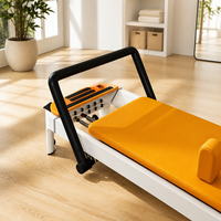 Machine de Pilates professionnelle haut de gamme avec plateforme à ressorts et système de poulies à cordes réglables pour usage en studio ou en salle de sport
