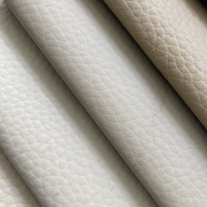 <span class=keywords><strong>Tissu</strong></span> en cuir synthétique imitation vinyle ignifuge résistant aux taches pour l'ameublement automobile, textile de maison et sacs OEM - Product Image 3