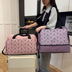 Fashion Geometric Pattern Travel Bags Outdoor Sports Fitness <b>Storage</b> Bags Waterproof Luggage Bag for Unisex - Product Image 6