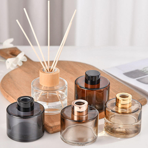 Diffuseur de parfum d'ambiance de luxe 100ml 120ml à bâtonnets, répulsif anti-moustiques, en bouteille de verre pour la décoration intérieure - Product Image 1