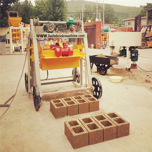 Blok pembuat dinding beton berongga portabel, mesin pembuat Blok 6 inci untuk konstruksi rumah - Product Image 1