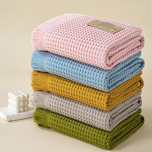 Serviette de plage gaufrée en coton 90x180cm, couleur unie moderne, double face, <span class=keywords><strong>avec</strong></span> franges, écologique, personnalisable en petites séries - Product Image 2