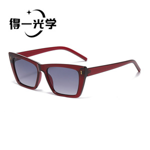 De Yi Optics <b>Square</b> <b>Frame</b> Leopard Print <b>Sunglasses</b> UV400 Women Fashion Sun Protection - Product Image 3