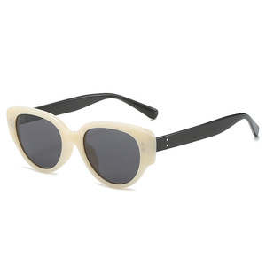Gafas de Sol Cat Eye Blancas con Montura Completa, Polarizadas UV400, Ligeras, Unisex, Protección Solar para Adultos 2024 - Product Image 5