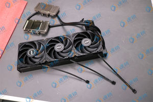 Kit de refroidissement par eau V100 |   Système AIO 360 mm avec triple ventilateur, haute efficacité et fonctionnement silencieux, double séparation - Product Image 4