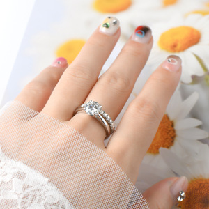 Anillos de Pareja a Juego con Moissanita VVS GRA de Corte Redondo de 2ct, Apilables, de Cobre Puro con Baño de Oro de 14K, Joyería para Mujer - Product Image 2