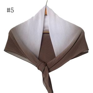 Nuova sciarpa quadrata a pieghe di colore sfumato comoda in cotone Ombre morbide da donna con velo musulmano alla moda abbigliamento Casual sciarpe Hijab - Product Image 4