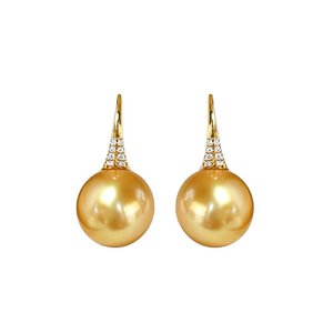 Elegante Bandeja de Plataforma para Pendientes con Diseño de Tacón Alto, Texturizada, Pulida a Espejo, en Oro de 18K, con Grabado Delicado de Grano de Diamante - Product Image 2