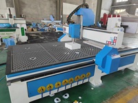 Machine de découpe CNC 3 axes avec table à vide pour le bois, le PVC et les panneaux en mousse, système de contrôle Mach3/NC Studio/DSP, moteur et pompe