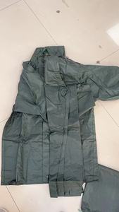 Chubasquero táctico al por mayor de fábrica Poncho de traje de lluvia verde oliva para lluvia - Product Image 4