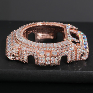 นาฬิกา <span class=keywords><strong>DW</strong></span>-6900 รุ่น Emerald Cut Ice Out <span class=keywords><strong>g</strong></span> <span class=keywords><strong>Shock</strong></span> ขอบหน้าปัดประดับเพชรโมอิสซาไนต์ เงินแท้ 925 ชุบโรเดียมและโรสโกลด์ นาฬิกา <span class=keywords><strong>g</strong></span> <span class=keywords><strong>Shock</strong></span> สำหรับผู้ชาย - Product Image 5