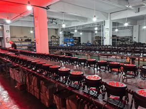 Projecteur LED PAR de haute qualité 14X10W RGBWA+UV 6IN1 LED Slim PAR Aluminium DJ Stage Wash Équipement d'éclairage - Product Image 4