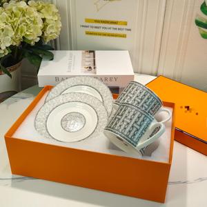 طقم فناجين شاي وصحون من الخزف الصيني الفاخر مع صندوق هدايا، تصميم أنيق لطقم فناجين قهوة وصحون - Product Image 5