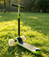 Trottinette à 3 roues YILIEN 2026 moderne pour enfants avec pneus larges, lumières LED et utilisations extérieures multicolores