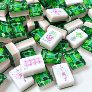 Tuiles de Mahjong Américain Personnalisées de Luxe, Ensemble Standard de 160 Tuiles, Acrylique Gravé à Quatre Couches Vert Émeraude pour Cadeaux Haut de Gamme - Product Image 2