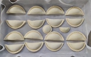 14cm 15cm grande taille automatique Maquina Para Hacer Empanadas Samosa boulette faisant la machine Beaf Meat Pie Jamaïcain Patty Machine - Product Image 2