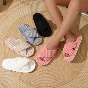 Chaussons d'Intérieur en Gros pour Femmes Doux en Peluche Antidérapants, Dernière Collection, Nouveaux Modèles 2025 <span class=keywords><strong>Babouche</strong></span> Femme - Product Image 1