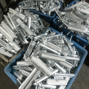 Fábrica de China Galvanizado en caliente <span class=keywords><strong>C</strong></span> Beam Acero U Canal de acero estructural <span class=keywords><strong>C</strong></span> Canal/<span class=keywords><strong>C</strong></span> Perfil Precio - Product Image 3