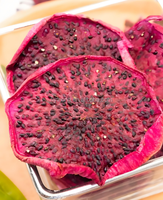 Nieuwe aanvoer biologische gevriesdroogde rode drakenfruitchips, natuurlijke zoete smaak, niet-GMO, vacuüm verpakt, premium gezonde snack