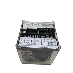 Contrôleur Honeywell TMO720-4 mod.35 - produit décontinué. Demandez un devis séparément pour le prix. Produit authentique. - Product Image 1