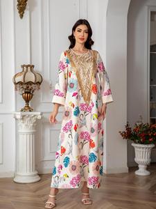 महिलाओं के लिए <span class=keywords><strong>2026</strong></span> नई लुभावनी त्वचा के अनुकूल मामूली पुष्प कढ़ाई वाली मुस्लिम मैक्सी अबाया पोशाक - Product Image 1