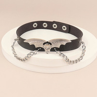 Collier sportif en cuivre avec chaîne, motif tête de mort de dessin animé exagéré, ailes de chauve-souris et vampire, style européen-américain, accessoire cadeau
