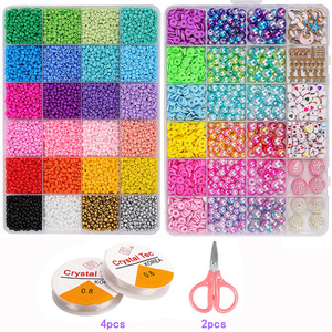 Pour <span class=keywords><strong>Amazon</strong></span> transfrontalier enfants ensemble de bijoux à bricoler soi-même boîte douce poterie argile Lucite <span class=keywords><strong>perles</strong></span> Alphabet anglais <span class=keywords><strong>perles</strong></span> <span class=keywords><strong>perles</strong></span> acryliques - Product Image 1