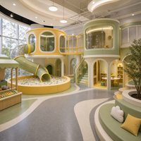 Équipement de jeu intérieur : Tour de jeu doux verte avec piscine à balles et toboggan tubulaire, certifiée TUV, pour centre de divertissement familial
