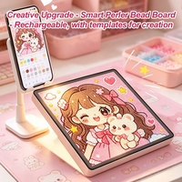 Nuevo Diseño de Tablero de Clavijas Inteligente para Cuentas Perler (52 x 52 Clavijas) Patrones Personalizables con Guía de Posicionamiento de Cuentas