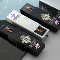 Boîte de papier cadeau dur safran de luxe OEM Emballage rigide de luxe adapté aux cadeaux cosmétiques parfumerie haut de gamme