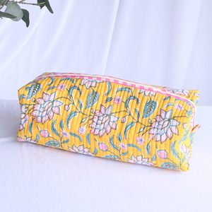 Bolsa de Cosméticos de Viaje para <span class=keywords><strong>Mujer</strong></span>, de Algodón, Personalizada, Hecha a Mano, con Monograma, Acolchada, con Diseño Floral - Product Image 6