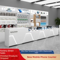 Vitrine de magasin de téléphonie mobile de luxe sur mesure, mobilier haut de gamme, design d'agencement pour magasin de détail de téléphonie, supermarché de beauté, bois