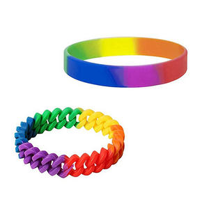 Love Is Love LGBT <span class=keywords><strong>Pride</strong></span> Rainbowユニセックスラバーリストバンド独自のワードシリコーンリストバンドカスタムデザインシリコーンブレスレット - Product Image 3