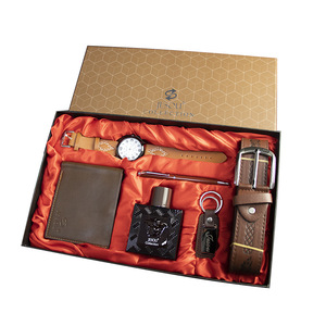 Ensemble 6 en 1 pour hommes de luxe standard de haut niveau comprenant une <span class=keywords><strong>montre</strong></span> parfum ceinture portefeuille porte-clés stylo pour ensemble de cadeaux d'affaires promotionnels - Product Image 6