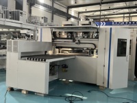 Machine intégrée de découpe, perçage et poinçonnage haut de gamme pour l'industrie 4.0, destinée aux usines de meubles, machine de nesting CNC pour panneaux